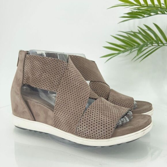 Eileen Fisher Women's The Voice Sandal Size 8 Gray Nubuck Gladiator Platform - Picture 1 of 15